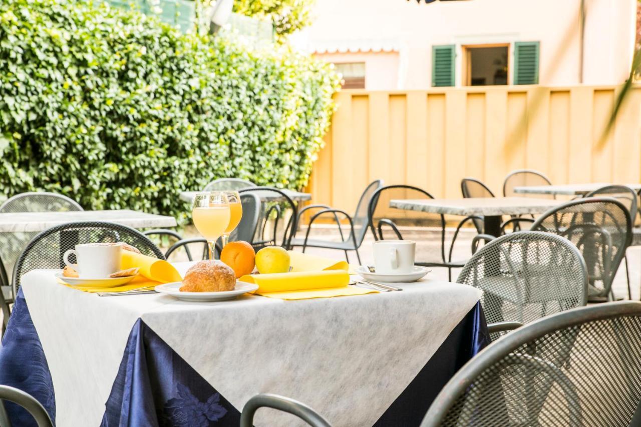 Hotel Raphael Montecatini Terme Exterior photo